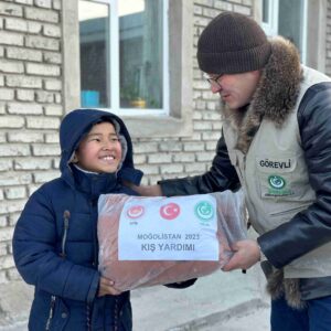 Kleiderspende für Waisen